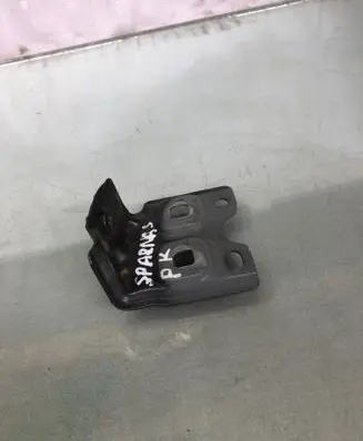 Mercedes-Benz GLA H247 Fender mounting bracket A1778802100