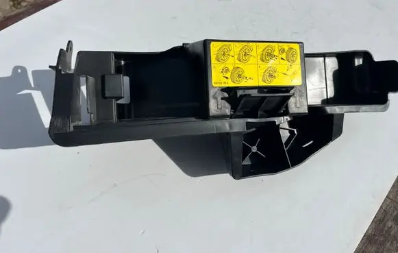 Audi A6 S6 C6 4F Tool box 4F9011215B