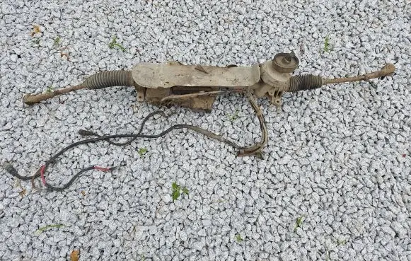 Volkswagen Golf V Steering rack 1K1909144E