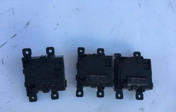 Toyota Prius (XW50) A/C air flow flap actuator/motor 063800-2031