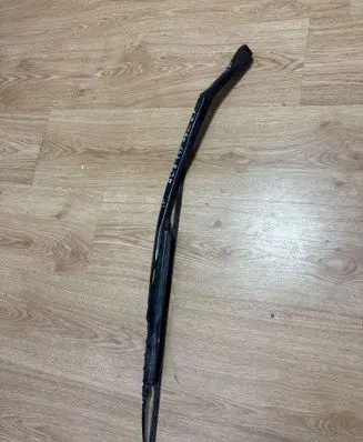 Alfa Romeo 147 Front wiper blade arm