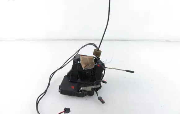 Mercedes-Benz E AMG W211 Front door lock 