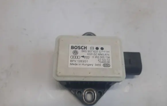 Audi A4 S4 B8 8K ESP acceleration yaw rate sensor 8K0907637C