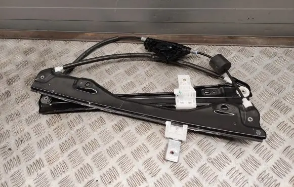 Chrysler Pacifica Front window lifting mechanism without motor