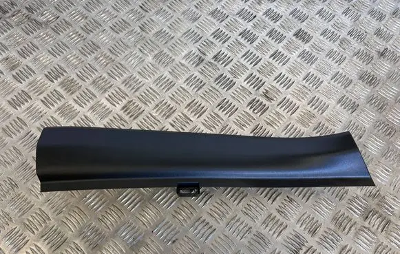 (C) pillar trim