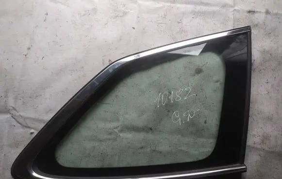 Subaru Outback Rear side window as2