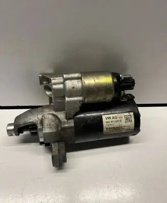 Audi A5 8T 8F Starter motor 06E911021D