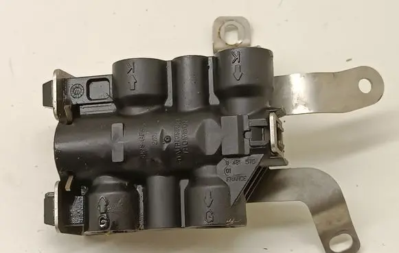 BMW 3 G20 G21 Thermostat 8481575