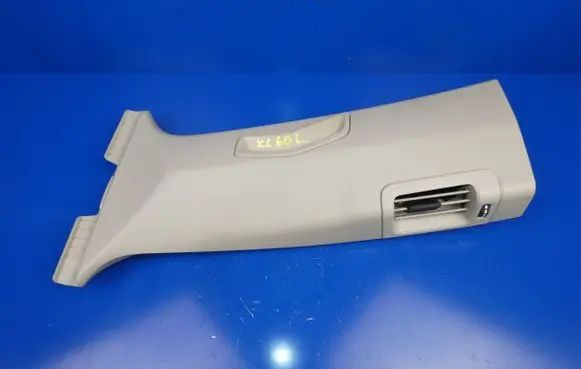 Volvo XC60 (B) pillar trim (top) 