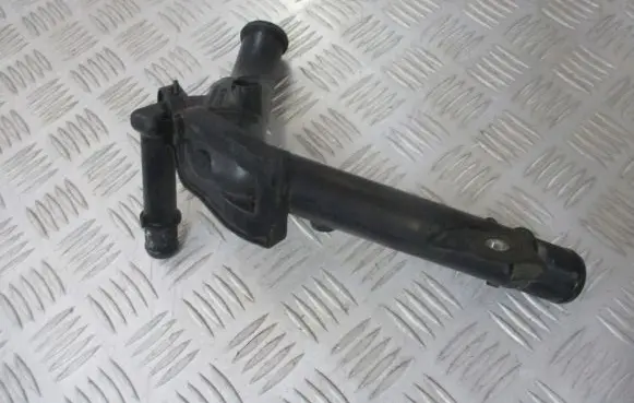Renault Modus Engine coolant pipe/hose 8200261590D
