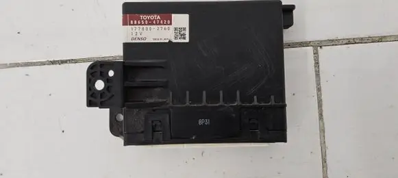 Toyota Prius+ (ZVW40) Other control units/modules 8865047420 1778002760