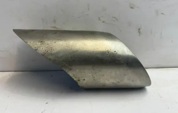 Porsche Macan (95B) Muffler ending 95B253682D