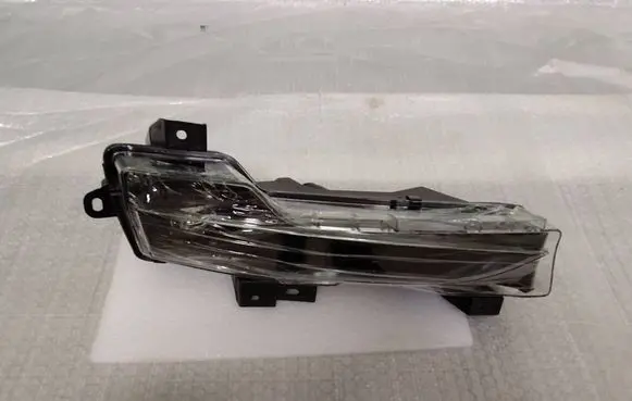 Tesla Model Y Front fog light 107739200F
