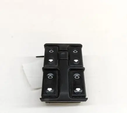 BMW 5 E34 Electric window control switch 1379075