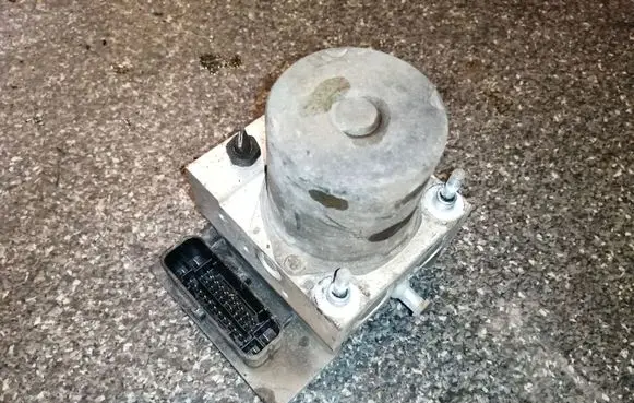 Hyundai Santa Fe ABS Pump 589102B550 0265230762
