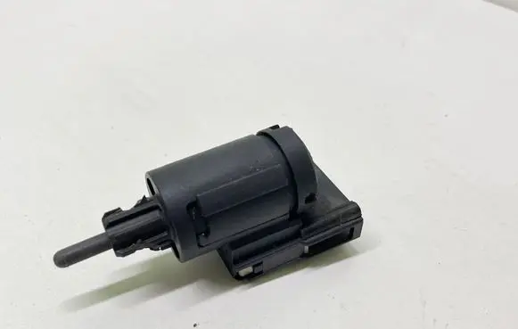 Audi A8 S8 D3 4E Brake pedal sensor switch 3B0945511C 14366 19322010