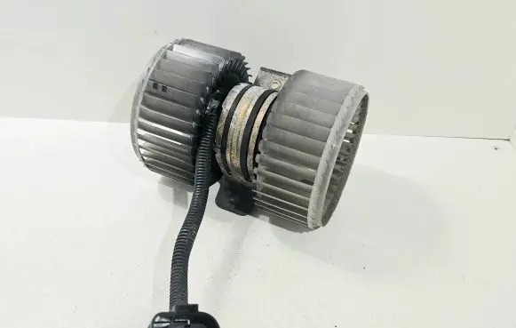 Audi A8 S8 D3 4E Heater fan/blower 0130111047