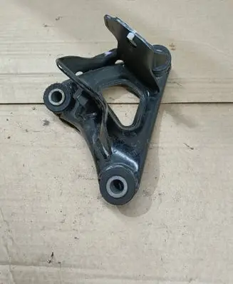 Tesla Model 3 Engine mounting bracket 111152100B