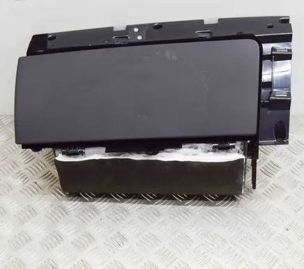 Tesla Model S Glove box