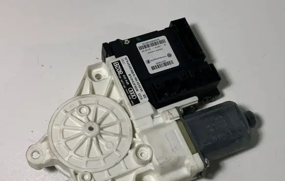 Audi A3 S3 A3 Sportback 8P Rear door window regulator motor 8P4959802B