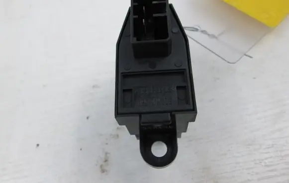 Toyota Hiace (H10) Electric window control switch 