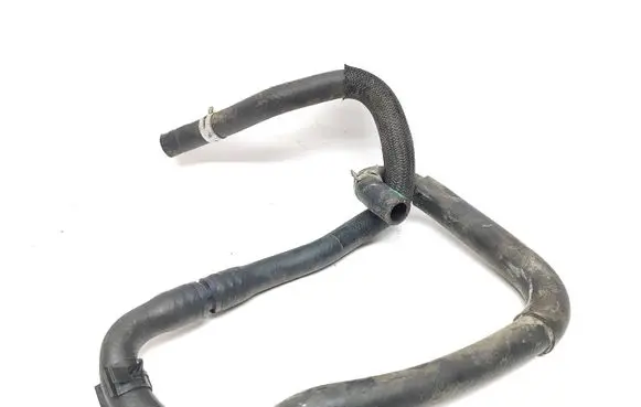 Toyota Auris 150 Engine coolant pipe/hose
