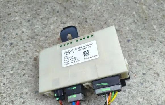 Ford Explorer VI Brake system control unit/module LB5T19H378FD 499329883 28702193
