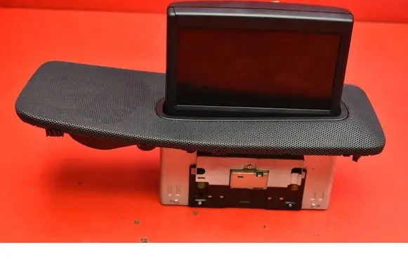 Volvo V70 Radio/CD/DVD/GPS head unit 312104281
