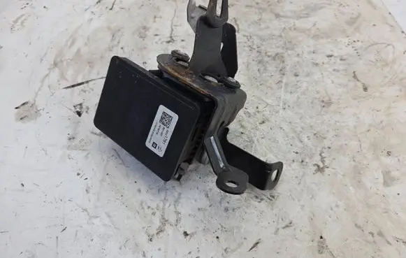 Opel Insignia A ABS Pump 23321781