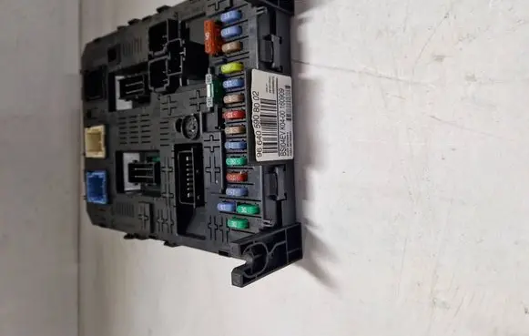 Citroen C5 Comfort/convenience module 9664059080