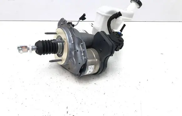Renault Scenic E-Tech V Master brake cylinder 460079256R 0204N01754