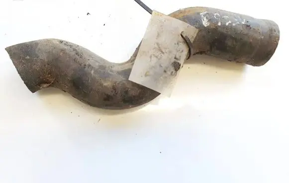 Volkswagen PASSAT B3 Engine coolant pipe/hose
