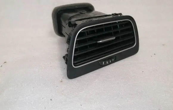 Volkswagen Golf VII Dashboard side air vent grill/cover trim 5G1819710