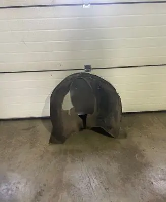 Audi Q7 4L Front wheel arch liner splash guards 