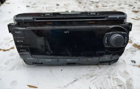 Seat Ibiza IV (6J,6P) Radio/CD/DVD/GPS head unit 6J1035153G