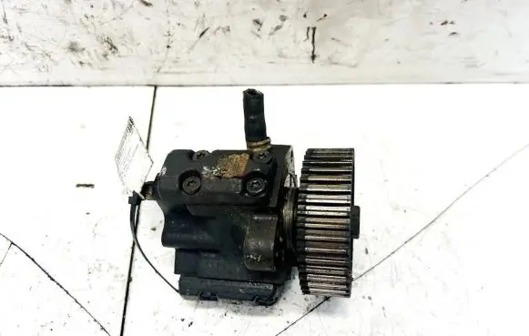 Alfa Romeo 147 Fuel injection high pressure pump 0445010007 B0304846077