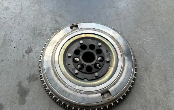 BMW M5 Flywheel 2283824