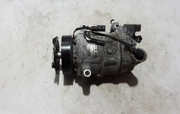 Renault Megane IV Air conditioning (A/C) compressor (pump) 926003123R
