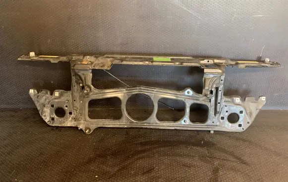 BMW 5 E39 Top upper radiator support slam panel 8362434 1210259
