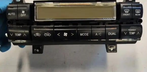 Toyota Land Cruiser (J120) Climate control unit 8865060611 1776000580
