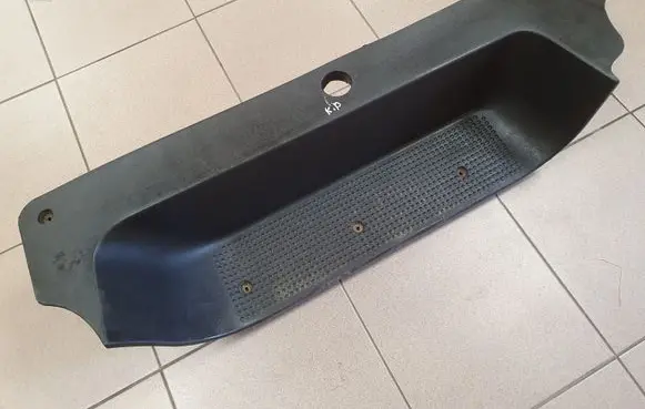 Opel Vivaro Front sill trim cover 93857781 93857784