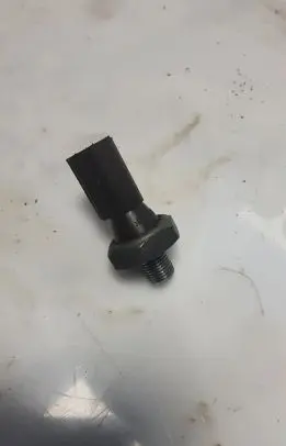 Volkswagen Touran I Oil pressure sensor 038919081H