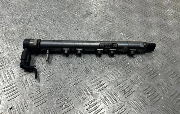 BMW 3 F30 F35 F31 Fuel main line pipe 0281002949 780912805
