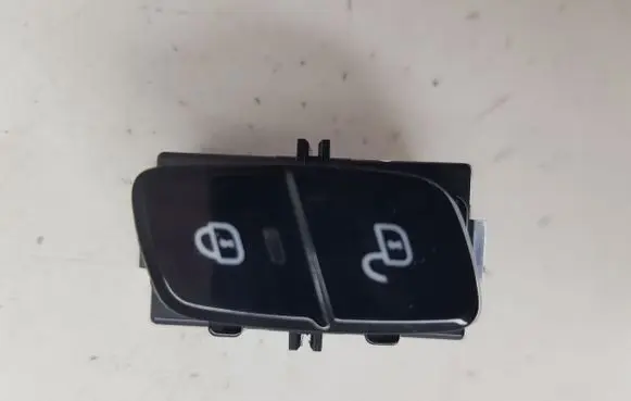 Volvo S90, V90 Central locking switch button 31443863