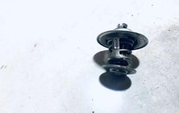 Audi A4 S4 B5 8D Thermostat housing 