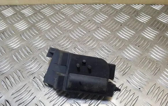 Volkswagen Transporter - Caravelle T5 Air flap motor/actuator 7H1819939