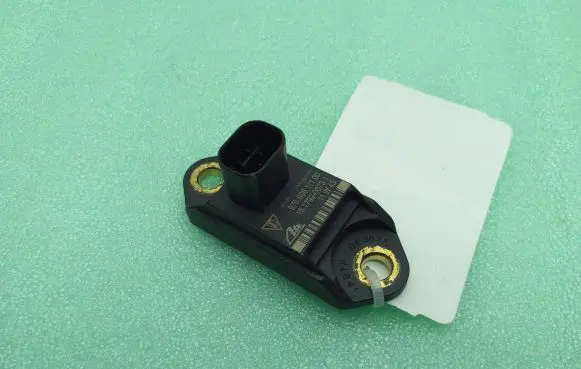 Porsche Panamera (970) Airbag deployment crash/impact sensor 97060611100