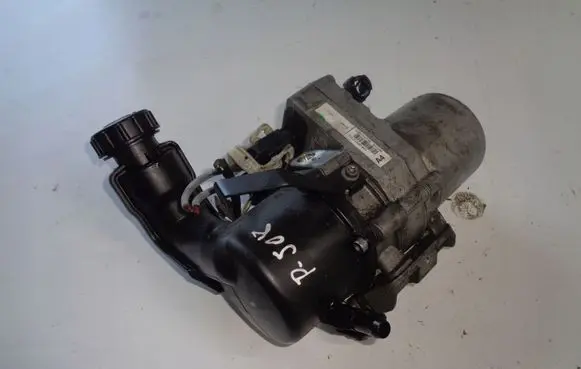 Peugeot 508 Power steering pump 9676154280