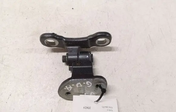 Volvo V50 Rear door lower hinge