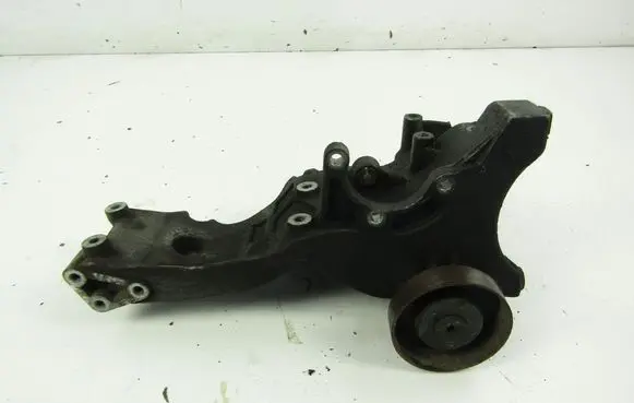 Audi A4 S4 B7 8E 8H Generator/alternator bracket 